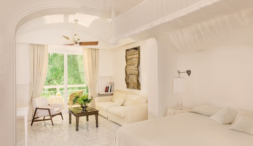 Deluxe Room (Garden Side)
