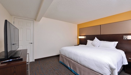 Suite, 1 Bedroom (Hearing Accessible)