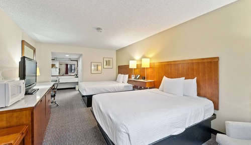 Deluxe Room, 2 Queen Beds, Non Smoking