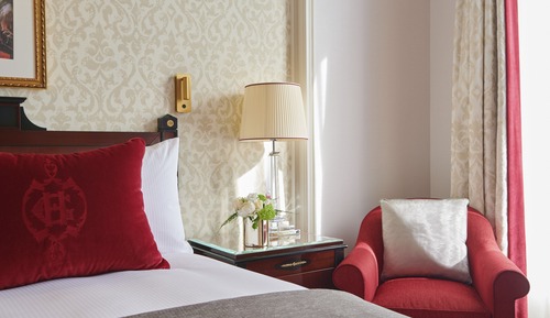 Classic Room, 1 Queen Bed