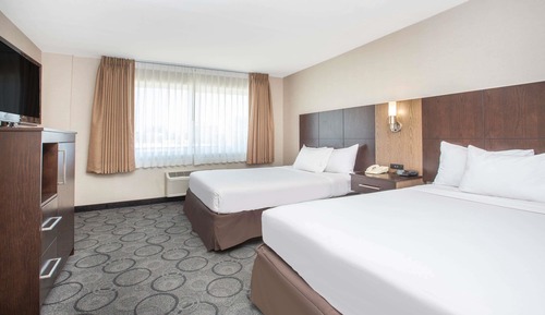 Room, 2 Queen Beds, Non Smoking