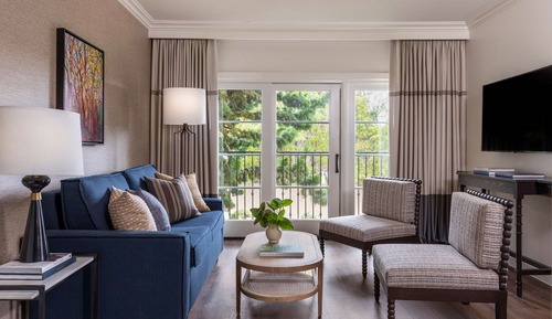 Poolside Suite