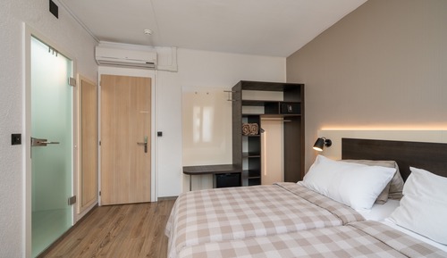 Cozy Double Room