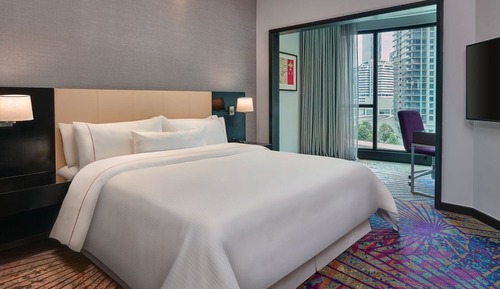 Club Room, 1 King Bed