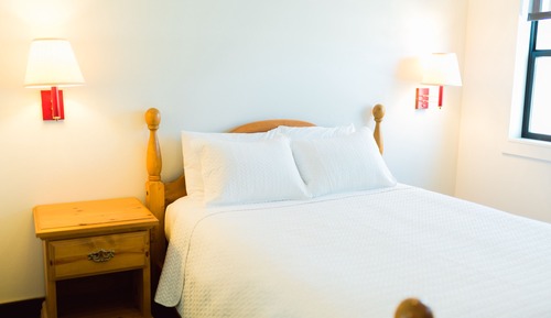 Standard Room, 1 Queen Bed