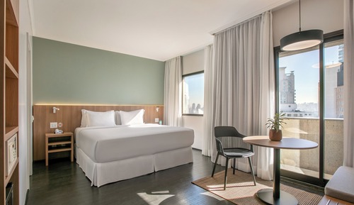 Innside, 1 King Bed, Balcony, City View
