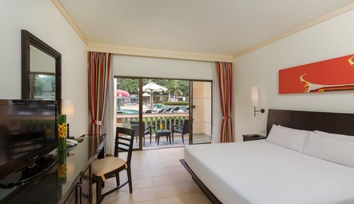 Premium Suite, 1 Bedroom, Pool View (King)