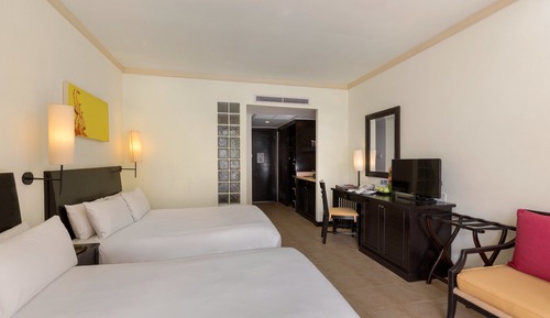Family Room, 2 Double Beds, Garden View