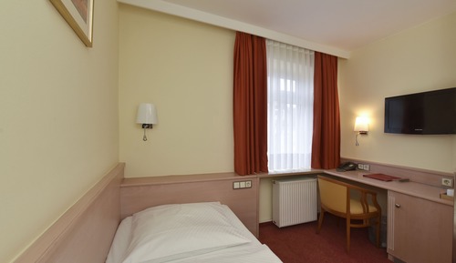 Classic Single Room