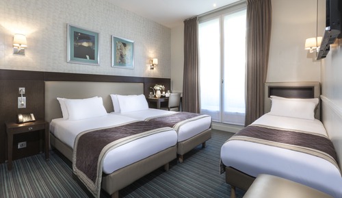 Triple Room