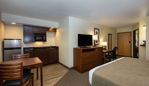 Suite, 1 King Bed, Accessible, Non Smoking (Efficiency)