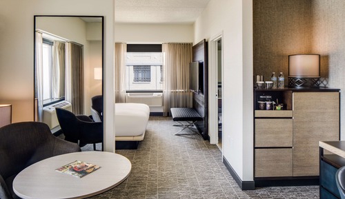 Junior Suite, 1 King Bed