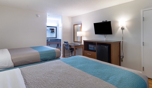 Deluxe Room, 2 Queen Beds, Smoking, Refrigerator & Microwave