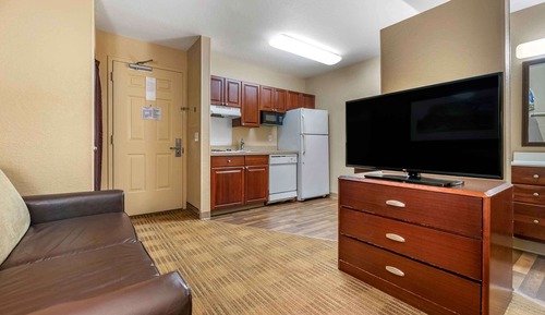 Deluxe Studio, 1 Queen Bed with Sofa bed, Non Smoking