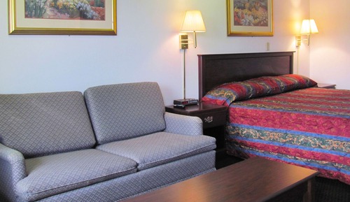 Room, 1 King Bed, Smoking