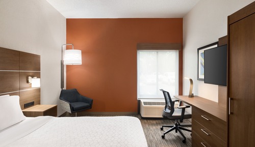 Standard Room, 1 King Bed, Accessible Bathtub (Mobility Access Tub)