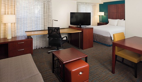 Studio, 1 Queen Bed with Sofa bed (Hearing Accessible)
