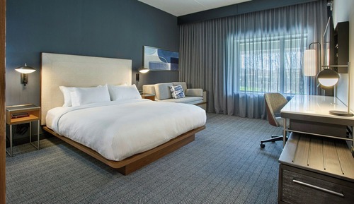 Room, 1 King Bed with Sofa bed, Non Smoking