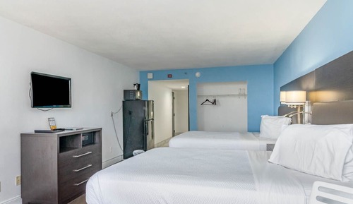 Oceanview Room 2 Queen Beds No Balcony