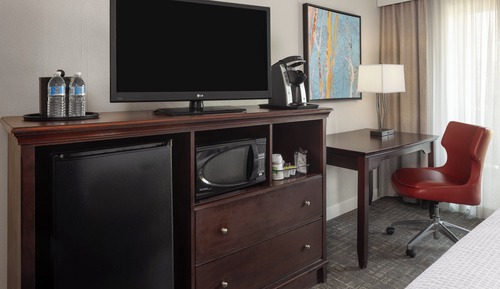 Room, 2 Queen Beds, Mobility Accessible (Accessible Tub)