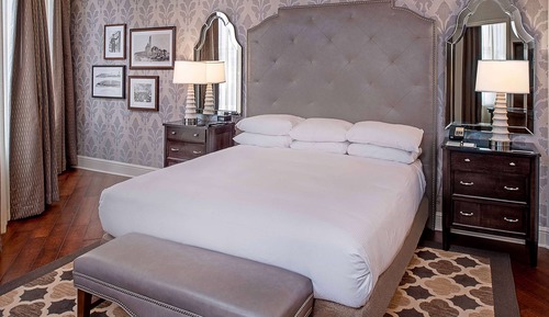 Junior Suite, 1 King Bed (Historic)