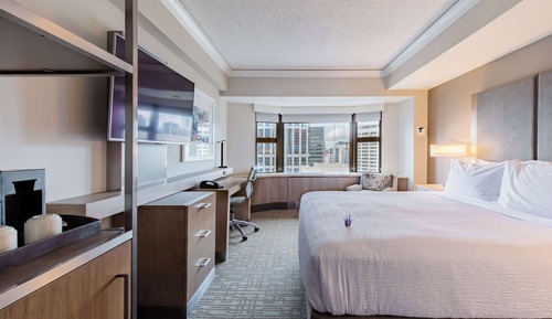 Room, 1 King Bed, Club Lounge Access, City View
