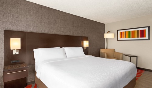 Standard Room, 1 King Bed