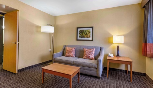 Suite, 2 Double Beds, Non Smoking