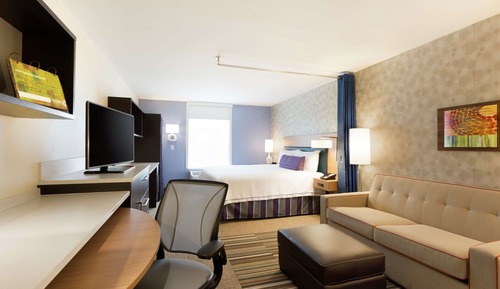 Premium Studio, 1 King Bed, Non Smoking