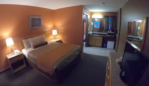 Standard Room, 1 Queen Bed