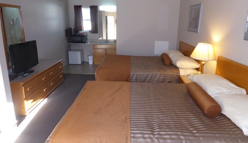 Standard Room, 2 Queen Beds, Balcony