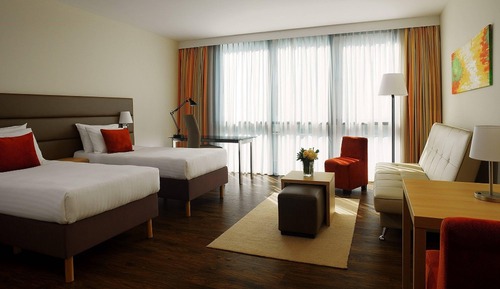 Studio, 2 Twin Beds