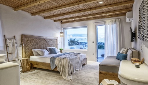 Deluxe Triple Room