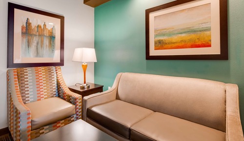 Suite, 2 Queen Beds, Non Smoking, Refrigerator (with Sofabed)