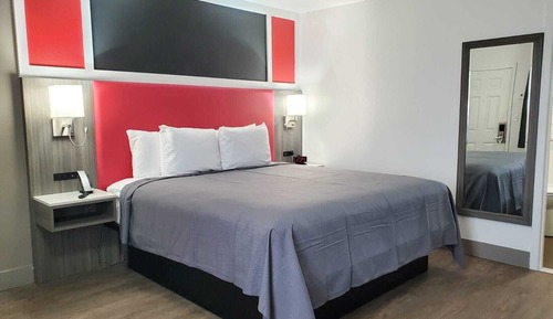 Standard Room, 1 King Bed