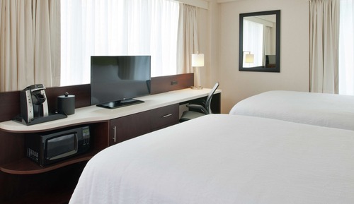 Room, 2 Queen Beds, Non Smoking, Corner
