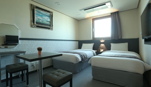 Standard Twin Room (Latex Mattress)