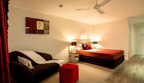 Standard Room, Non Smoking, Kitchenette (Corporate Studio Suite)