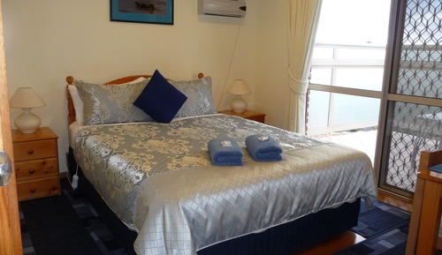 Queen Ocean Room