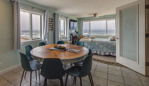 Penthouse, 1 Bedroom, Kitchen, Beach View