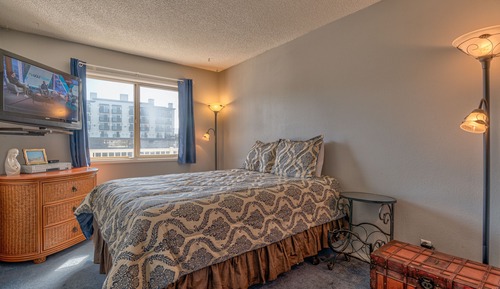 Traditional Condo, 1 Bedroom, Kitchen, Beach View