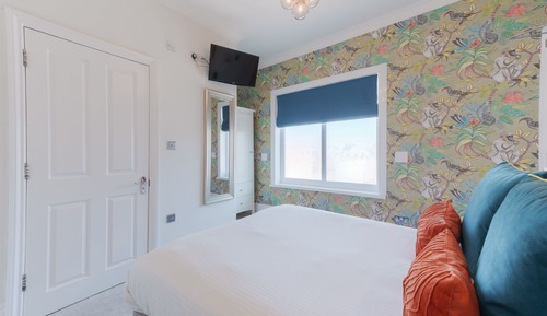 Standard Double Room with Shower