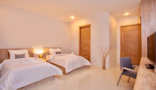 Deluxe Twin Room