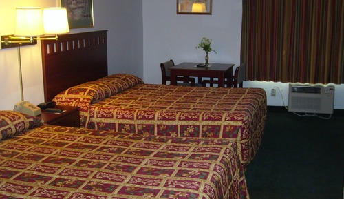 Queen Room, 2 Queen Beds, Non-Smoking