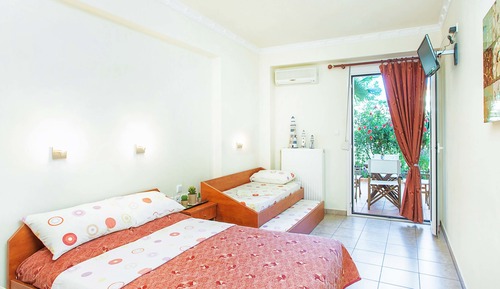 Family Room, Non Smoking, Balcony