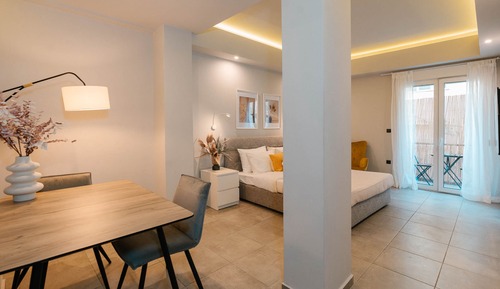Luxury Studio