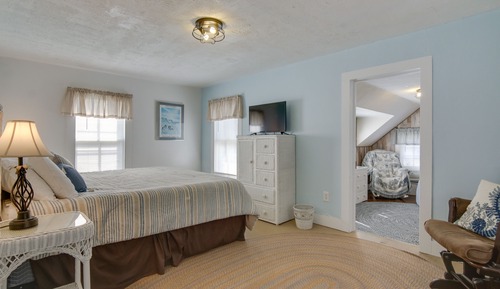 House (4 Bedrooms)