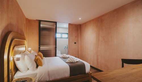 Basic Double Room