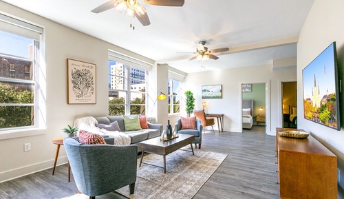 Luxury Condo, 4 Bedrooms