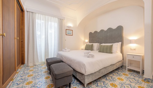 Premium Condo, 2 Bedrooms, Sea View, Sea Facing